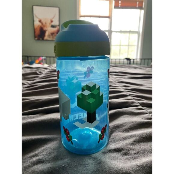 Zak Minecraft 3D Pixelated Water Bottle 500ml Flip Straw Lid Green - Picture 2 of 4